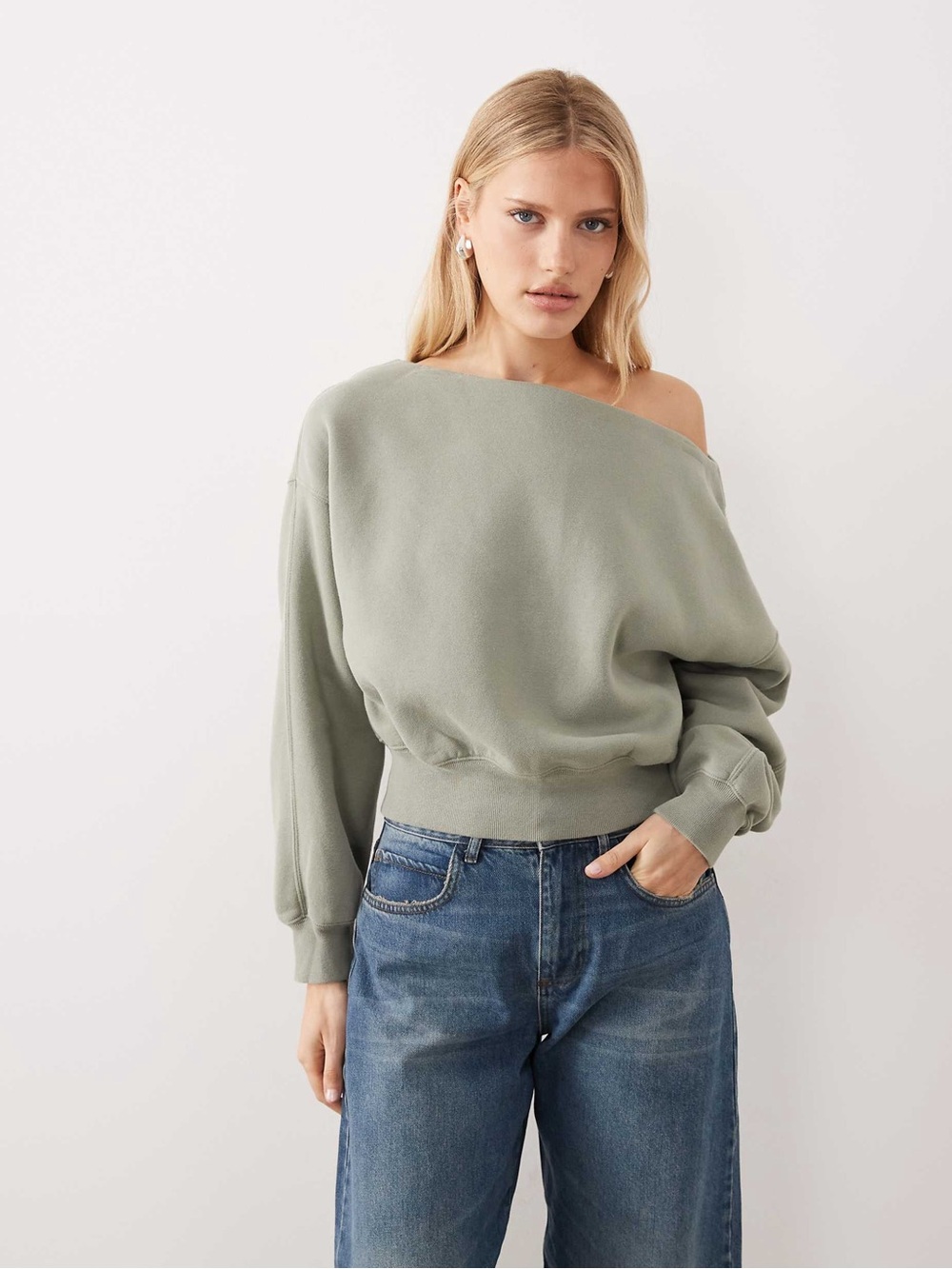 Abercrombie & Fitch Off-the-Shoulder Sage Green Pullover